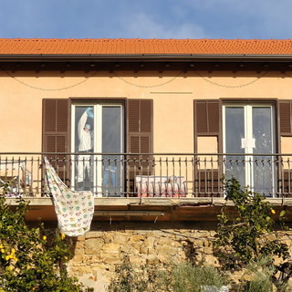 Caso Beatrice, il dolore del padre dopo gli arresti: “Il suo unico desiderio è poter abbracciare le figlie” Caso Beatrice, il dolore del padre dopo gli arresti: “Il suo unico desiderio è poter abbracciare le figlie”