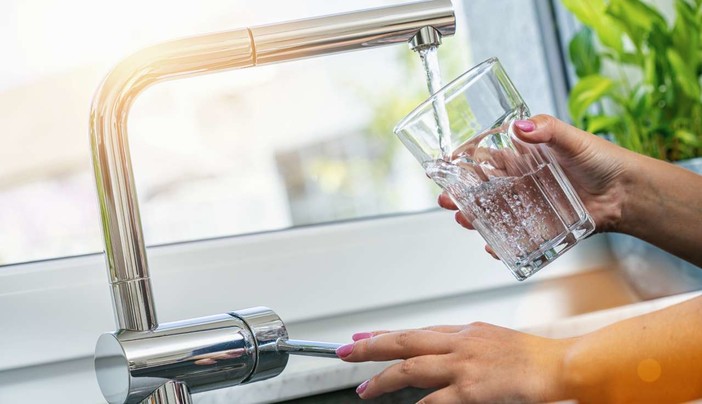 Castellaro e Taggia: parametri dell'acquedotto non conformi, i sindaci firmano l'ordinanza di non potabilità Castellaro e Taggia: parametri dell'acquedotto non conformi, i sindaci firmano l'ordinanza di non potabilità