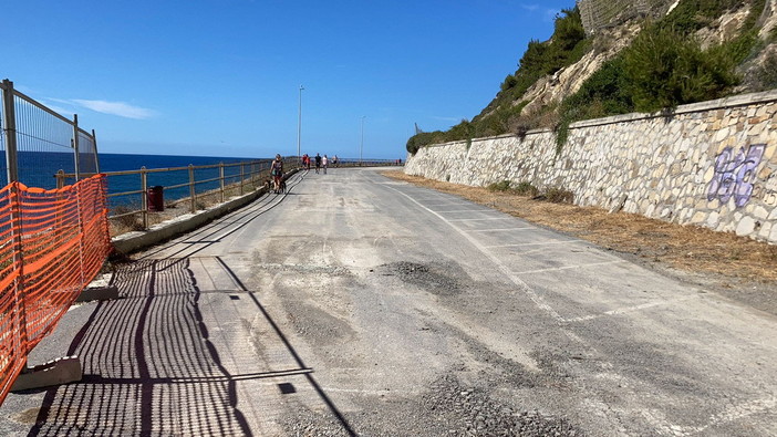 Diano Marina, dalla Regione in arrivo 6,5 milioni di euro per la messa in sicurezza di Capo Berta, per l’Incompiuta e la Ciclovia Tirrenica Diano Marina, dalla Regione in arrivo 6,5 milioni di euro per la messa in sicurezza di Capo Berta, per l’Incompiuta e la Ciclovia Tirrenica