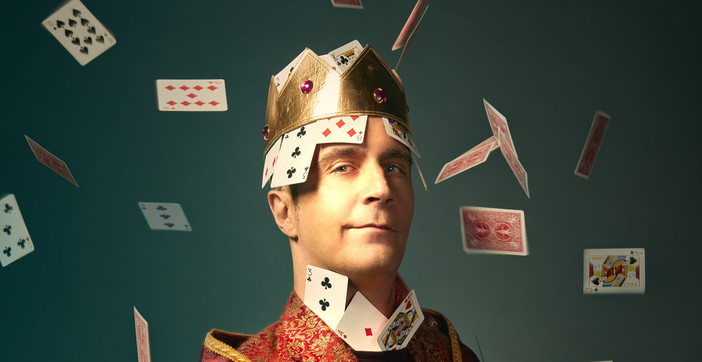Luca Regina a Bellissimi (Dolcedo) con lo spettacolo comico e magico con nobili intenti 'Rido da Re' Luca Regina a Bellissimi (Dolcedo) con lo spettacolo comico e magico con nobili intenti 'Rido da Re'