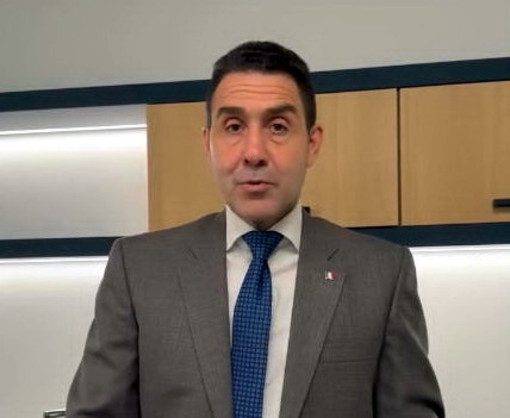 Ventimiglia, al Teatro Comunale il convegno su sicurezza e confini con l’europarlamentare Roberto Vannacci leghista Ventimiglia, al Teatro Comunale il convegno su sicurezza e confini con l’europarlamentare Roberto Vannacci leghista