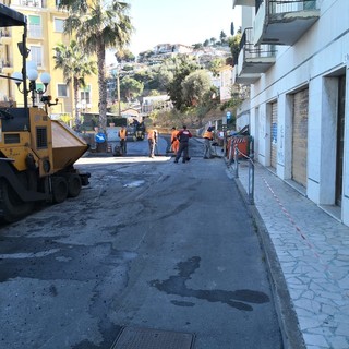 Diano Marina: terminati i lavori di riasfaltatura in viale Torino, necessari a seguito delle numerose rotture dell'acquedotto (Foto)