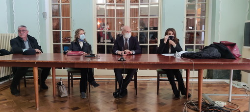 Rivieracqua: confermato ieri l'ingresso del socio privato, ma secondo alcuni c'era la strada per evitarlo Rivieracqua: confermato ieri l'ingresso del socio privato, ma secondo alcuni c'era la strada per evitarlo