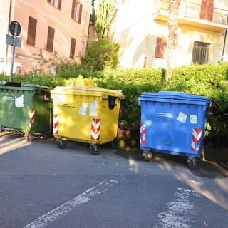 Ventimiglia: Tari in aumento del 10% per coprire il costo dell'Ecobonus non corrisposto dalla Commissione Prefettizia dal 2012 al 2014 Ventimiglia: Tari in aumento del 10% per coprire il costo dell'Ecobonus non corrisposto dalla Commissione Prefettizia dal 2012 al 2014