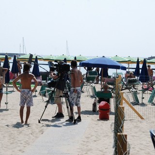 Sanremo: ai 'Bagni Italia' con coppie etero e gay, ecco le prove del 'Grande Fratello' olandese Sanremo: ai 'Bagni Italia' con coppie etero e gay, ecco le prove del 'Grande Fratello' olandese