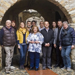 Cipressa: nella corsa verso le elezioni il candidato Sindaco Gianna Spinelli e la sua squadra elencano le 5 priorità in caso di vittoria Cipressa: nella corsa verso le elezioni il candidato Sindaco Gianna Spinelli e la sua squadra elencano le 5 priorità in caso di vittoria