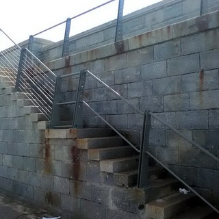 Sanremo: a breve termineranno i lavori della ringhiera per la darsena del porto, in cantiere il progetto per l'illuminazione (Foto) Sanremo: a breve termineranno i lavori della ringhiera per la darsena del porto, in cantiere il progetto per l'illuminazione (Foto)