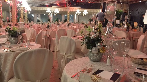 Sanremo: quasi tutti i dipendenti della ristorazione al Casinò riceveranno il Tfr della 'New Generation' dalla Spa della casa da gioco Sanremo: quasi tutti i dipendenti della ristorazione al Casinò riceveranno il Tfr della 'New Generation' dalla Spa della casa da gioco