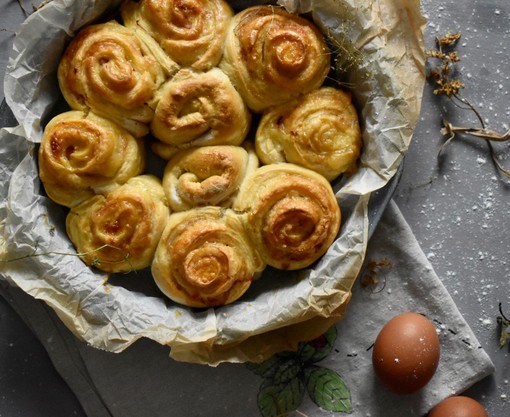 La ricetta anti spreco de I Deplasticati: oggi cuciniamo le rose di Sciauro