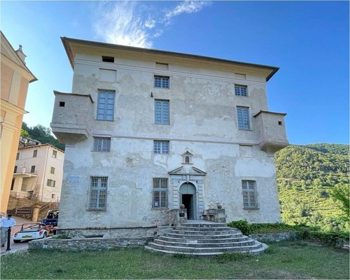 Castello Clavesana di Rezzo Castello Clavesana di Rezzo