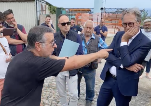 Il confronto tra il consigliere Roberto Rizzo e l'amministrazione Il confronto tra il consigliere Roberto Rizzo e l'amministrazione