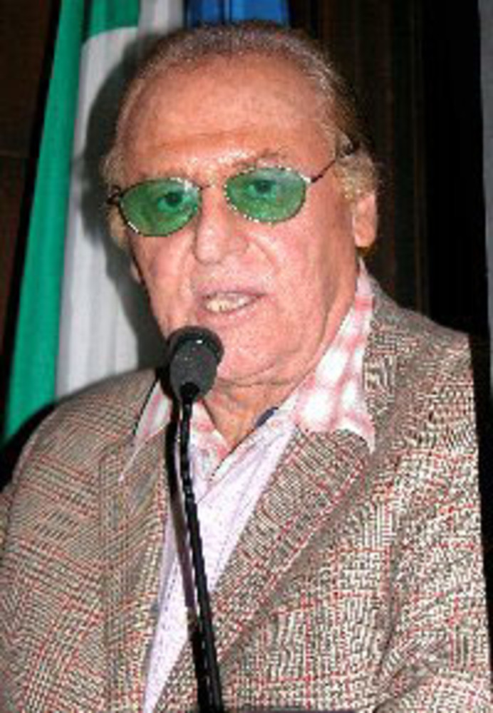 Festival Sanremo: Renzo Arbore al Tg Uno "E' un ottimo Festival!"