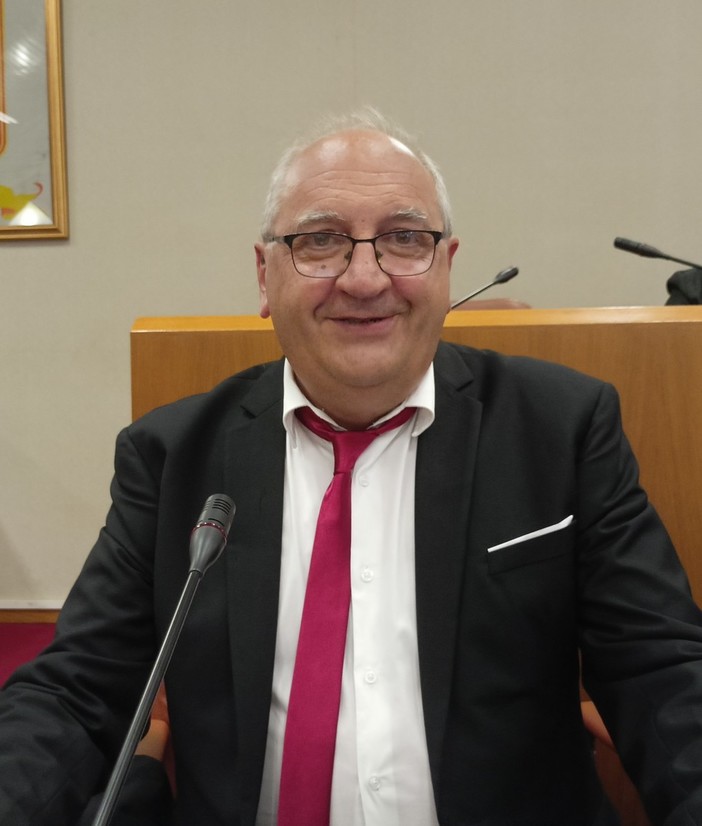 Ventimiglia, Parodi si tessera con Forza Italia: "In consiglio comunale i gruppi rimarranno separati" Ventimiglia, Parodi si tessera con Forza Italia: "In consiglio comunale i gruppi rimarranno separati"