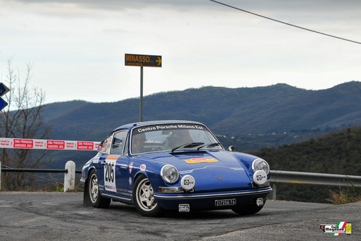 Sanremo è pronta a ospitare il 37° Rally Storico, la 36ª Coppa dei Fiori di Regolarità ed il 23° Rally delle Palme (video) Sanremo è pronta a ospitare il 37° Rally Storico, la 36ª Coppa dei Fiori di Regolarità ed il 23° Rally delle Palme (video)