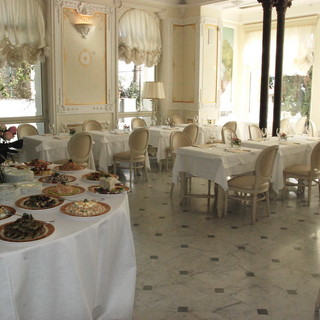 Sanremo: l'Hotel De Paris si pone in 'controtendenza' alla calo turistico del ponente ligure Sanremo: l'Hotel De Paris si pone in 'controtendenza' alla calo turistico del ponente ligure