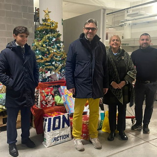 Quando un gioco trova un nuovo cuore: il Rotary Club Sanremo dona sorrisi e valori all’Emporio Solidale