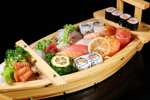 Se avete voglia di sushi, dai primi di maggio il Ristorante T-Suki di Sanremo inizia il suo servizio di consegna a domicilio