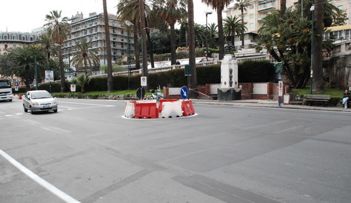 Sanremo: ok dell'Amministrazione alla 'rotondina' di piazza Battisti, Delbò (RadioTaxi) "Splendida collaborazione con il Comune" Sanremo: ok dell'Amministrazione alla 'rotondina' di piazza Battisti, Delbò (RadioTaxi) "Splendida collaborazione con il Comune"