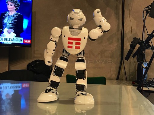 Robot Tim in sala stampa Robot Tim in sala stampa