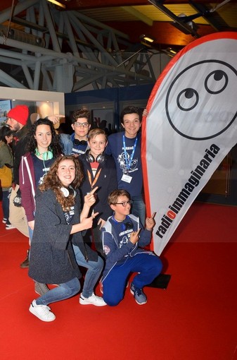 Radioimmaginaria invade il Festival di #Sanremo2016: 80 giovani speaker di tutta Italia si ritrovano davanti all’Ariston