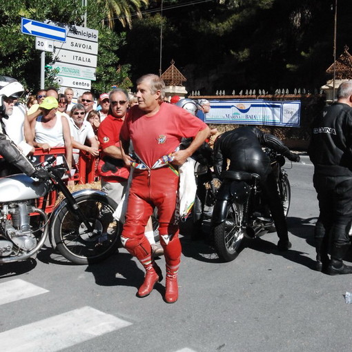 Ospedaletti: il Consigliere Regionale Scibilia emozionato nell'incontrare Agostini