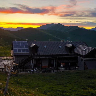 Covid a Monesi: dal rifugio La Terza "Abbiamo operato in buona fede, lo staff è negativo. Ora ripartiamo" Covid a Monesi: dal rifugio La Terza "Abbiamo operato in buona fede, lo staff è negativo. Ora ripartiamo"