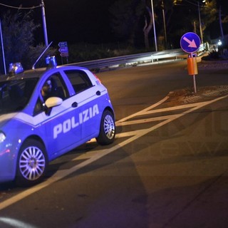 Ventimiglia: iracheno tenta di danneggiare lo stabilimento 'Sirena', fermato da quattro nigeriani Ventimiglia: iracheno tenta di danneggiare lo stabilimento 'Sirena', fermato da quattro nigeriani
