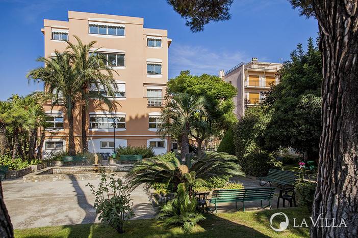 Diano Marina: residenza per anziani 'Montale', una risposta per tutte le esigenze in una struttura rinnovata (Foto)