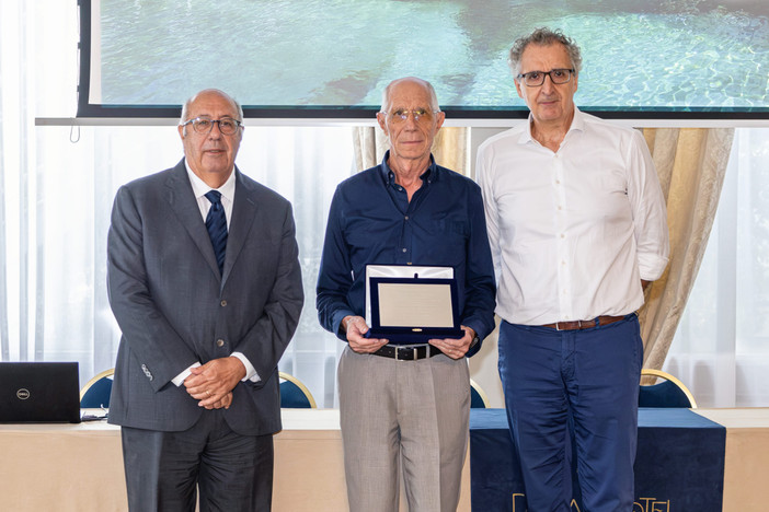 Royal Hotel Sanremo, dopo 21 anni Edoardo Varese lascia la guida: Paolo Cairo nuovo presidente e Amministratore Delegato Royal Hotel Sanremo, dopo 21 anni Edoardo Varese lascia la guida: Paolo Cairo nuovo presidente e Amministratore Delegato