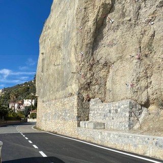 Ventimiglia: ore 12.30, dopo 13 mesi riapre al traffico corso Toscanini, Scullino "Un lavoro importante per la sicurezza" (Foto)