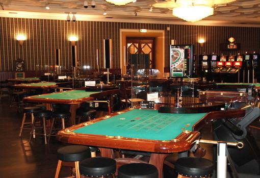 Sanremo: dagli incontri tra sindacati e azienda spunta l'accordo per fare il 'Casinò in televisione' Sanremo: dagli incontri tra sindacati e azienda spunta l'accordo per fare il 'Casinò in televisione'