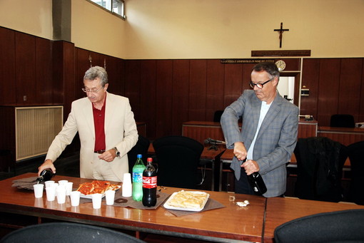 Sanremo: incontro di oggi in tribunale con i media, il pensiero del nostro lettore Domenico Montanaro Sanremo: incontro di oggi in tribunale con i media, il pensiero del nostro lettore Domenico Montanaro