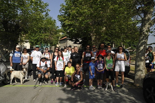 Grande successo ieri a Bajardo per la quarta edizione della 'I run and walk for Apeiron' Grande successo ieri a Bajardo per la quarta edizione della 'I run and walk for Apeiron'