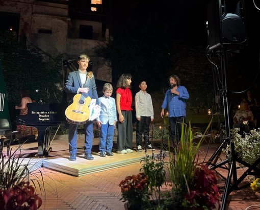 Rovere d'Oro, premiati ieri Chitarra e Arpa: proseguono le prove del 34° concorso 'Giovani Talenti' Rovere d'Oro, premiati ieri Chitarra e Arpa: proseguono le prove del 34° concorso 'Giovani Talenti'
