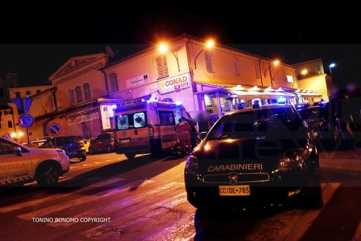 Sanremo: rissa tra 5 tunisini sul porto vecchio, uno viene gettato a mare. Intervento dei Carabinieri Sanremo: rissa tra 5 tunisini sul porto vecchio, uno viene gettato a mare. Intervento dei Carabinieri
