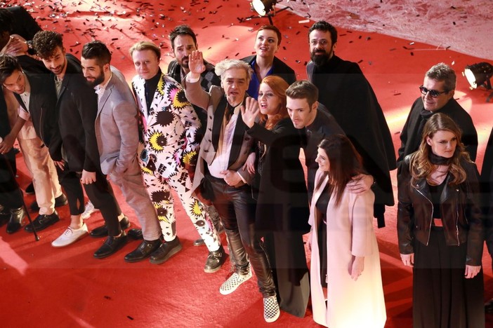 Sanremo 2016: l'articolo del nostro giornale sul red carpet, condiviso dai Bluvertigo, su tutti i social Sanremo 2016: l'articolo del nostro giornale sul red carpet, condiviso dai Bluvertigo, su tutti i social