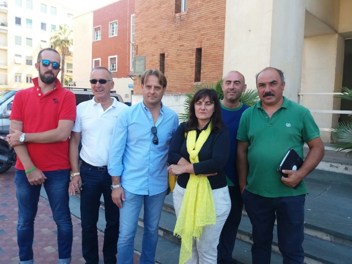 Ventimiglia: migranti, No Borders ed il decesso dell'agente Diego Turra. Ioculano incontra la Regione "Sugli antagonisti, quattro perditempo che stanno portando tutti fuori dalla grazia di Dio" Ventimiglia: migranti, No Borders ed il decesso dell'agente Diego Turra. Ioculano incontra la Regione "Sugli antagonisti, quattro perditempo che stanno portando tutti fuori dalla grazia di Dio"