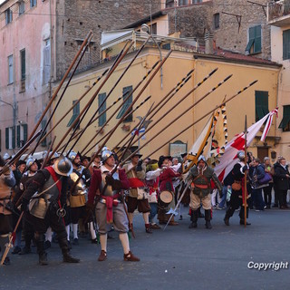 Taggia: continua a piovere su San Benedetto, rinviata alle 17 la rievocazione della Battaglia del 1625