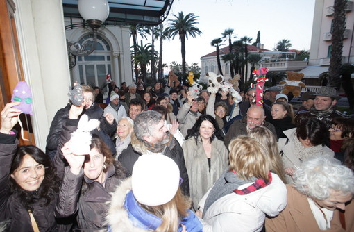 Festival di Sanremo: più di 250 fans del Ruggito del Coniglio stamattina al Casinò