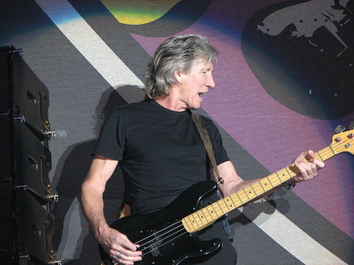 Il "lato oscuro della luna" s'illumina a Sanremo: stasera videomessaggio di Roger Waters