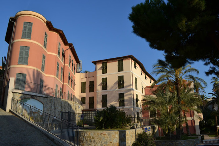 Visite impossibili agli ospiti della RSA 'San Giuseppe' di Bordighera: il comitato dei parenti chiede chiarezza, la direzione “C'è un cluster covid”