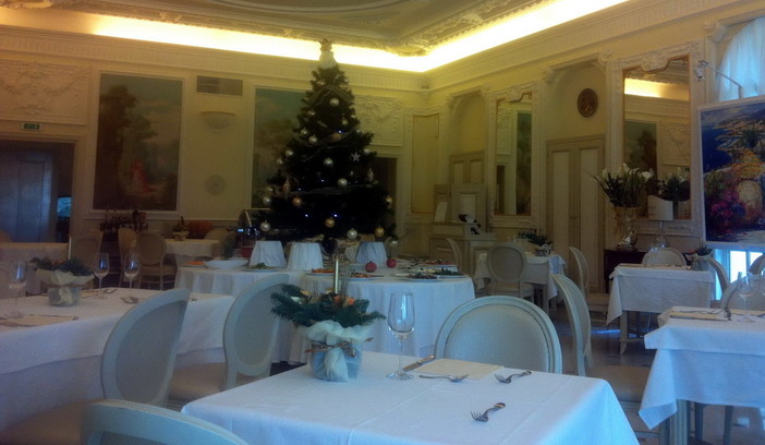 Da qualche giorno è rinata la sfavillante  sala ristorante dell’Hotel de Paris di Sanremo