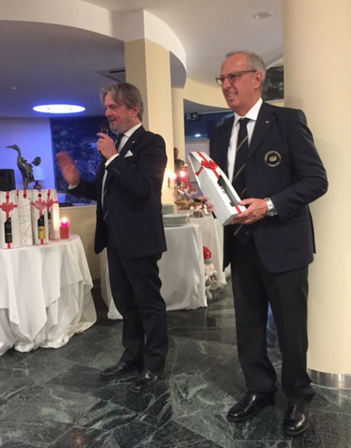 Il Lions Club Ventimiglia continua la raccolta fondi per il restauro dell’affresco di San Cristoforo Il Lions Club Ventimiglia continua la raccolta fondi per il restauro dell’affresco di San Cristoforo
