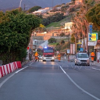 Sanremo: guasto ieri a una tubazione del gas a 'La Vesca', Aurelia riaperta poco prima della mezzanotte Sanremo: guasto ieri a una tubazione del gas a 'La Vesca', Aurelia riaperta poco prima della mezzanotte