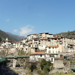 Raccolta differenziata porta a porta a Rocchetta Nervina: distribuzione sacchetti per l'anno 2024