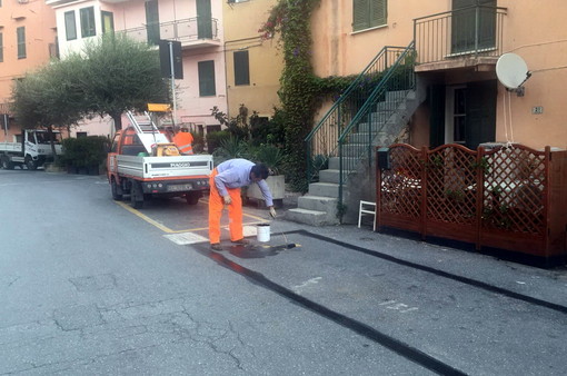Imperia: accesso per i disabili alla Ztl di Borgo Marina: oggi la rimozione dei parcheggi in via dei Pellegrini Imperia: accesso per i disabili alla Ztl di Borgo Marina: oggi la rimozione dei parcheggi in via dei Pellegrini