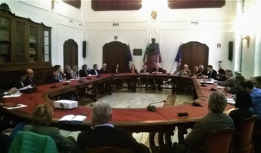 "Abbiamo perso credibilità, e la fiducia dei francesi": in Provincia a Cuneo l'incontro del comitato 'Grandi infrastrutture' "Abbiamo perso credibilità, e la fiducia dei francesi": in Provincia a Cuneo l'incontro del comitato 'Grandi infrastrutture'