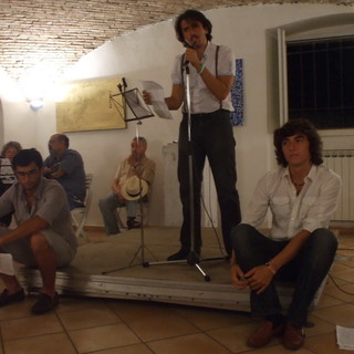 Dolceacqua: grande successo di pubblico ieri per la serata 'Racconti di Vacanze' Dolceacqua: grande successo di pubblico ieri per la serata 'Racconti di Vacanze'