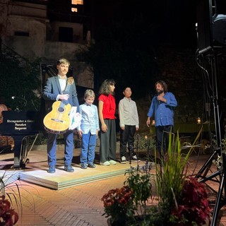 Rovere d'Oro, premiati ieri Chitarra e Arpa: proseguono le prove del 34° concorso 'Giovani Talenti' Rovere d'Oro, premiati ieri Chitarra e Arpa: proseguono le prove del 34° concorso 'Giovani Talenti'