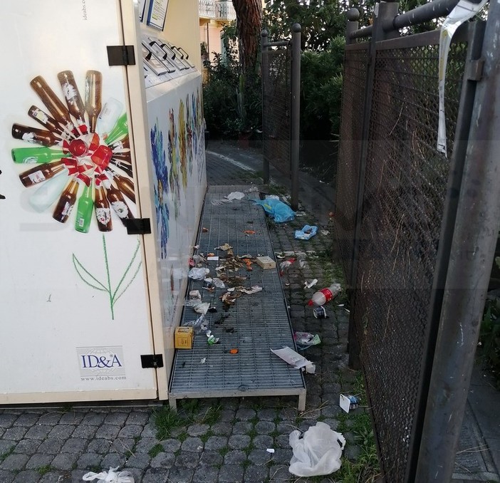 Sanremo: abbandoni dei rifiuti per strada, FP CGIL "Per fortuna sono pochi i 'furbetti' ma ne fanno le spese i lavoratori" Sanremo: abbandoni dei rifiuti per strada, FP CGIL "Per fortuna sono pochi i 'furbetti' ma ne fanno le spese i lavoratori"